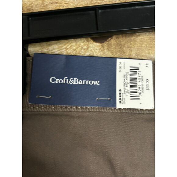 CROFT & BARROW SHADOW BROWN STRETCH RELAXED FIT EVERYDAY CASUAL CARGO SHORTS NWT - Picture 3 of 4